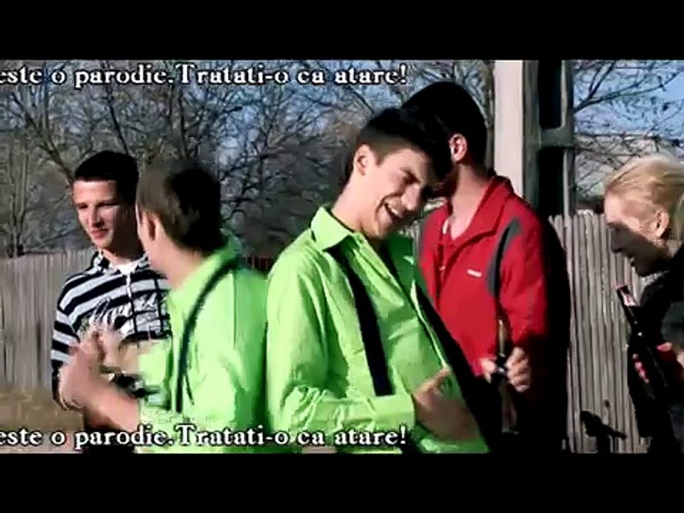 Vacanta Mica - Cand e fratele julit