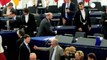 Με μηνύματα προς Ελλάδα, Γερμανία και Μόσχα η ομιλία Γκιούνκερ στο Ευρωκοινοβούλιο