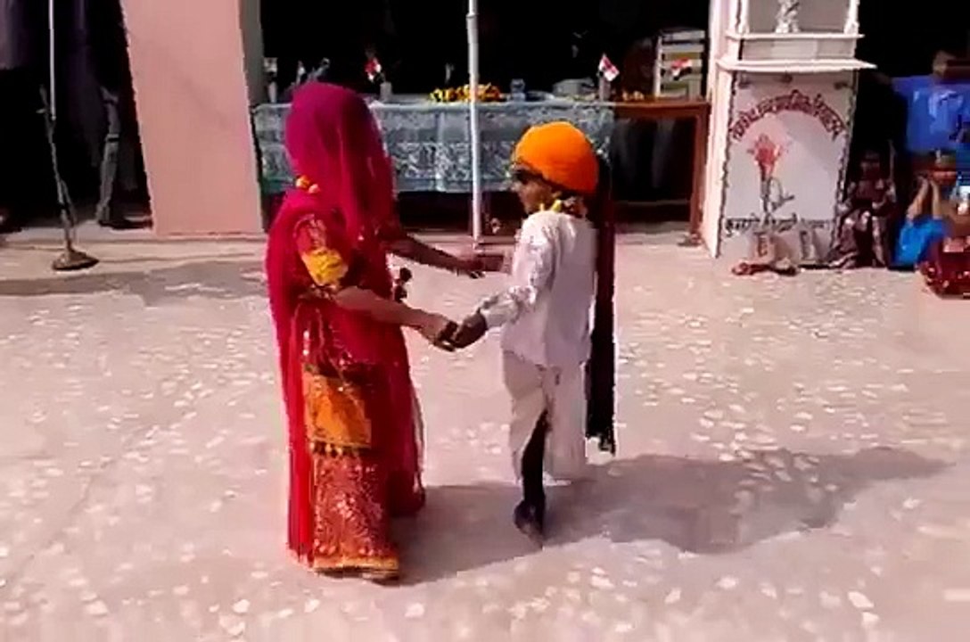Funny Rajasthani Children Dance