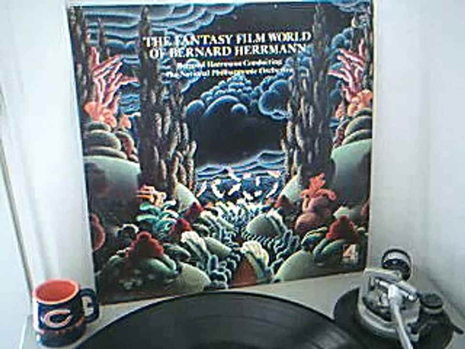 The Day The Earth Stood Still - Bernard Herrmann Conducting The National Philharmonic Orchestra