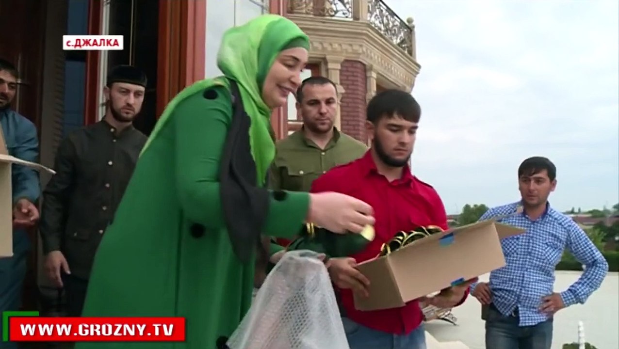 Рамзан Кадыров поздравил семью Адама Делимханова с окончанием священного месяца