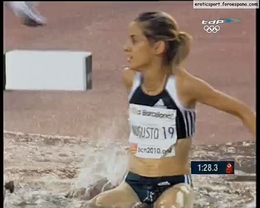 Jessica Augusto wedgie