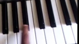 Piano tutorial song chicken kuk doo - koo