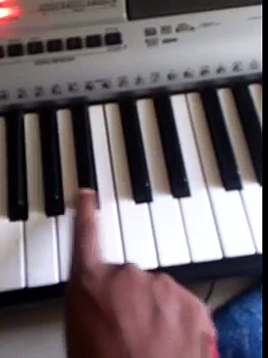 Piano tutorial song chicken kuk doo - koo