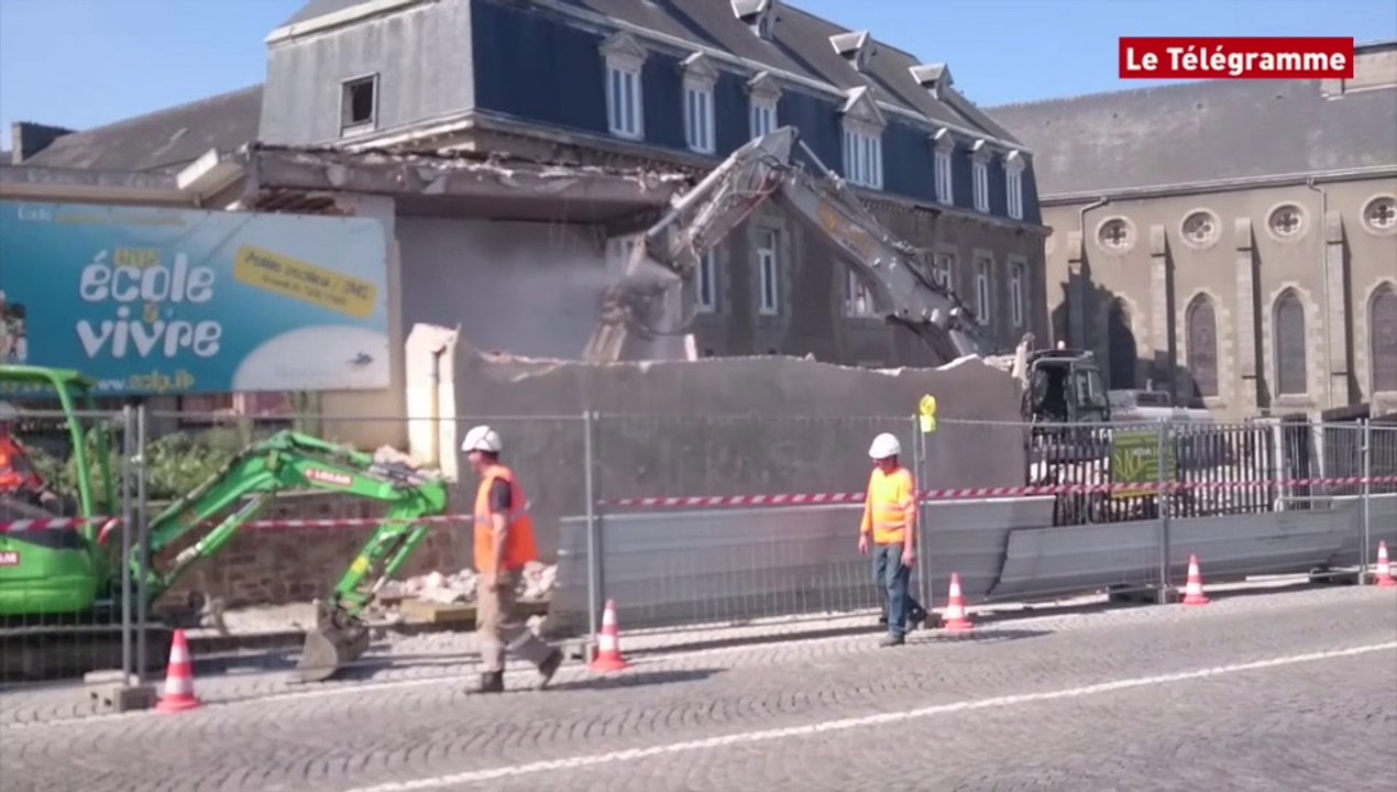 Saint-Brieuc Agglomération. L'ancien préau de l'école de La Providence abattu