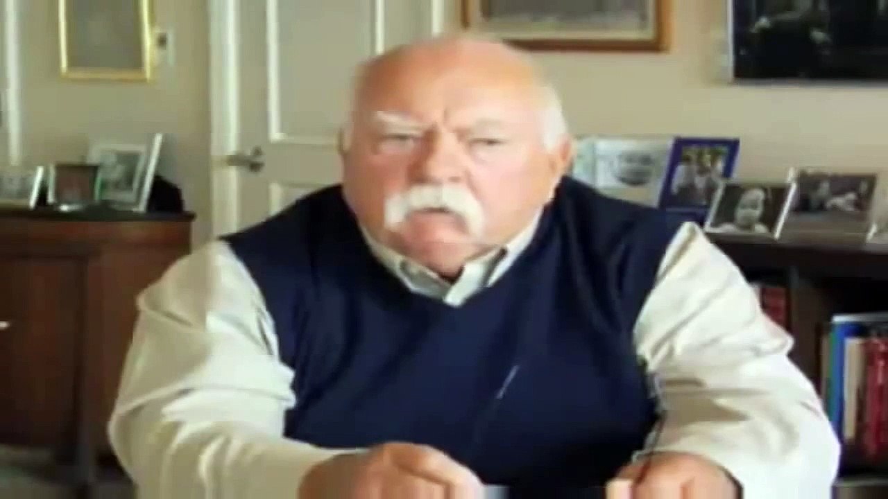 Wilford Brimley Loses His Butt Vision
