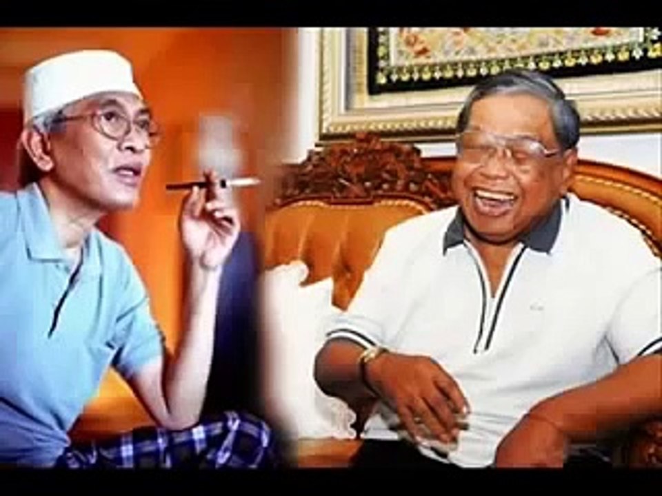 Alunan sholawat  suara emas gus Dur (haul I gus Dur)