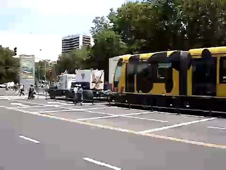Presentancion Tranvia del Este