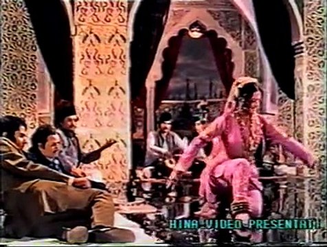 KHAIL YEHI SEEKHA LARRAKPAN SE - SURAIYA BHOPALI - RUNA LAILA ..... Shahid Lovers Circle