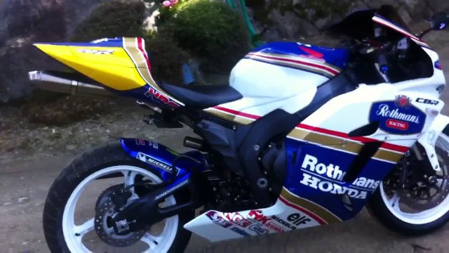 CBR1000RR turn around Rothmans Repsol