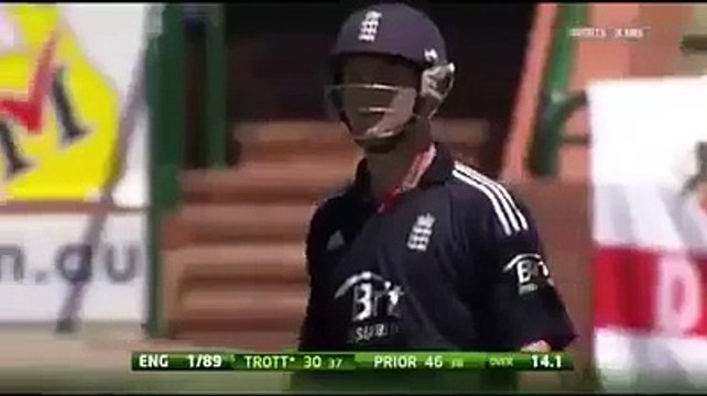Worst missed RunOut chance in the History of Cricket HD vIDEO Must Watch-\\\\\\\\\\\\\\\\\\\\\\\\