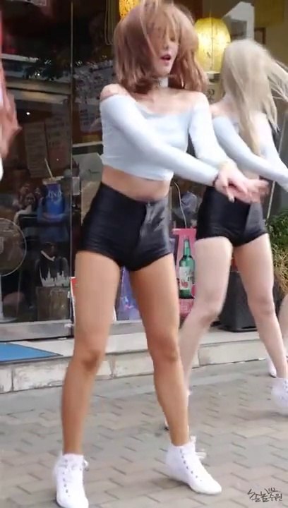 Kpop Girl Group | 150906 홍대 버스킹 에이스(ACE) - 빠졌어 (유진) 직캠  - YouTub