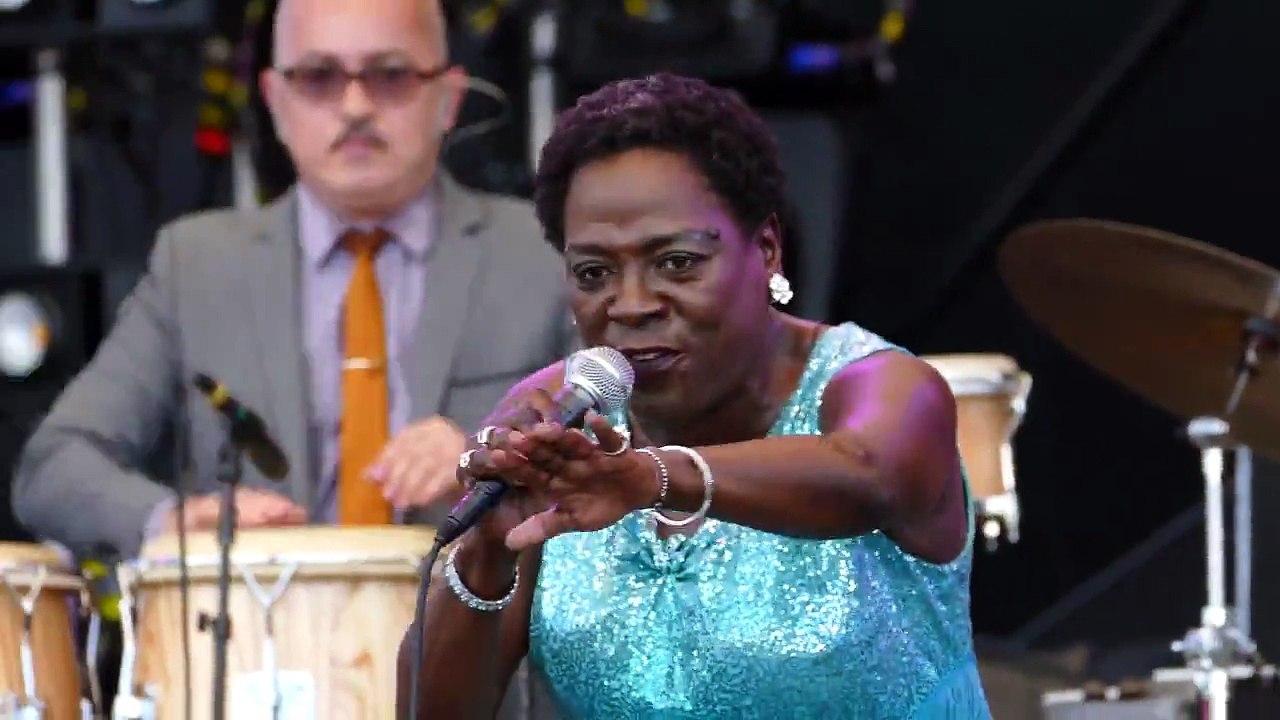 Sharon Jones & The Dap-Kings: Road of Broken Hearted Men [4K] 2015-07-31 - Gathering of the Vibes