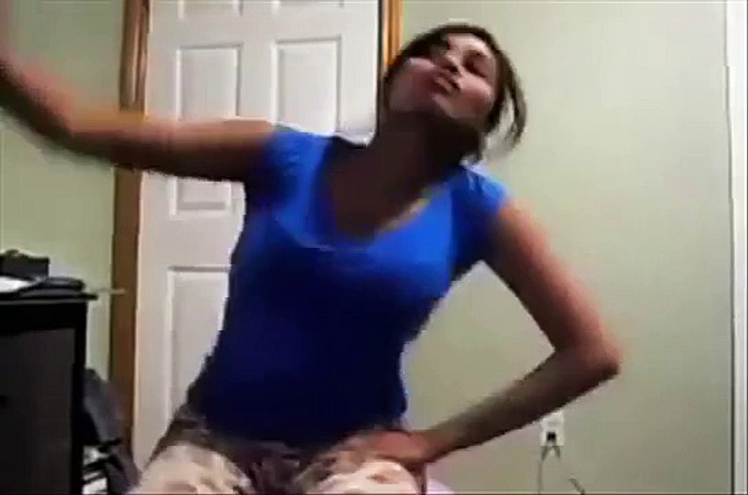 Indian girl funny Dance in Bed Room