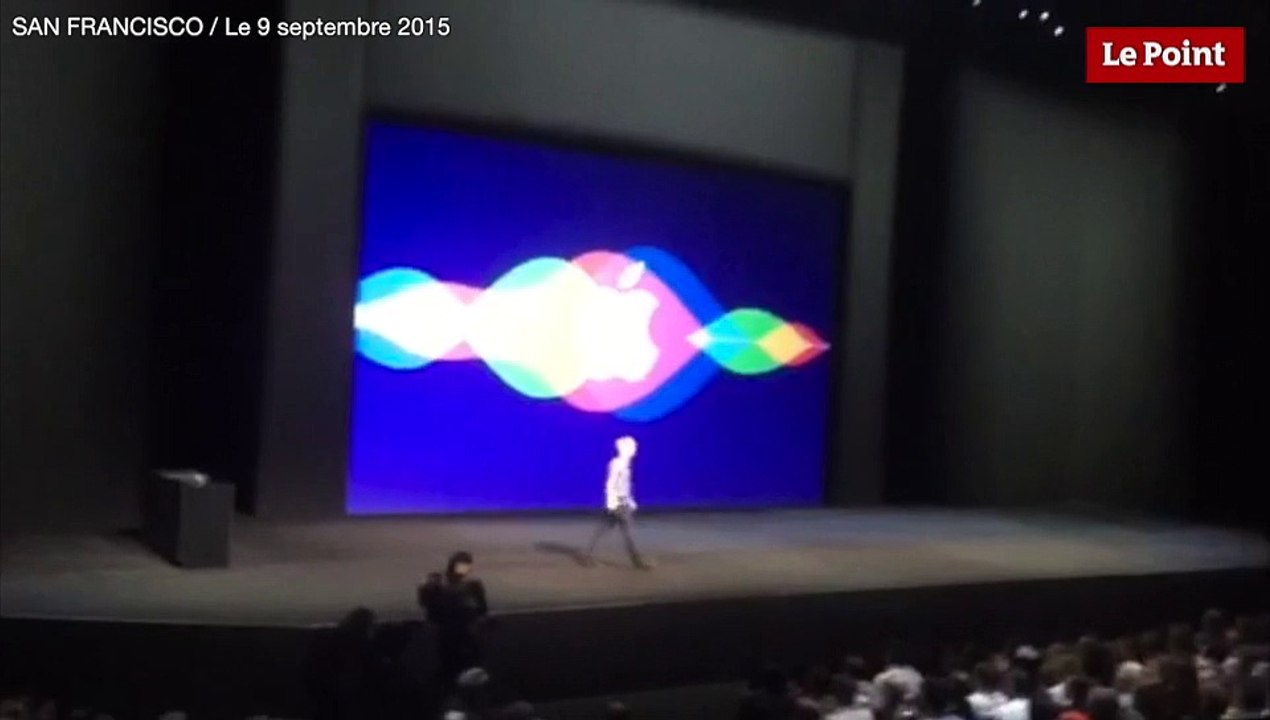 Keynote d'Apple : Tim Cook applaudi par les salariés présents dans la salle