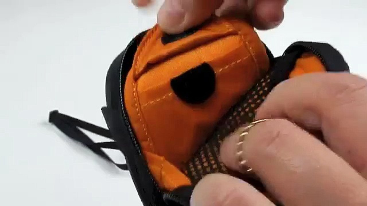 Lowepro Camera Bag Apex 20 AW Pouch (UNBOXED 360)