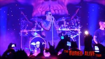 A7X - Synyster Gates lets fan play So Far Away with the band