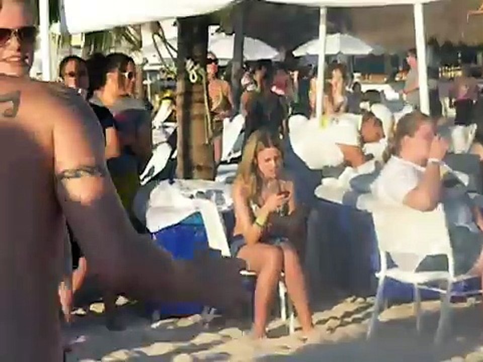 Nick Carter BSB Backstreet Boys Cruise 2010 shirtless lotion volleyball Beach Party