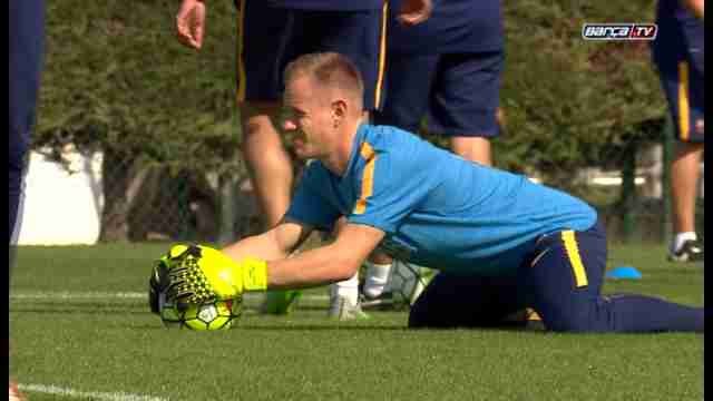 Ter Stegen back as Barcelona's international players make staggered return