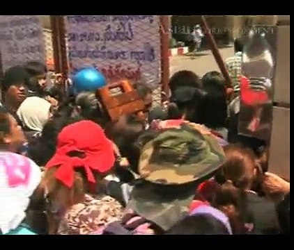 Thai Army storms Red Shirt encampment and arrests protest leaders