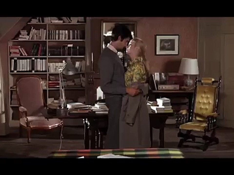 Catherine Deneuve - I'm so Excited