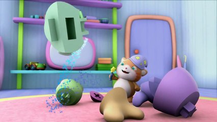 Looi the cat and the ball playing Seal, for kids