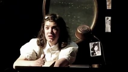 EL DIARIO DE ANNA FRANK - 2. vestuario: S. Gonzalez Paz.dir.: Helena Tritek.