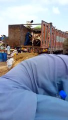 Aj yeh janwar bhaagta bhaagta rha gya 2015