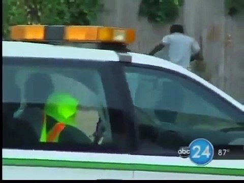 هذا شرطي ولا مصارع اقوى ملاكمة شفتها بحياتي