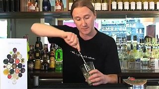 How to make a Mojito Cocktail - Slug and Lettuce Style!!