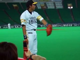 070522ホークス川崎宗則 子供ファンとふれあう - Munenori Kawasaki