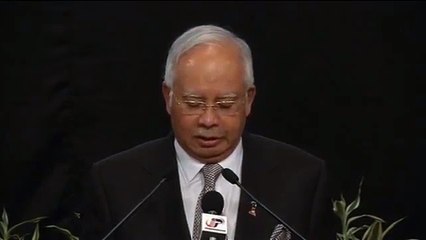 It turns out it's a bug from the inside of the burger is what obscure!!!