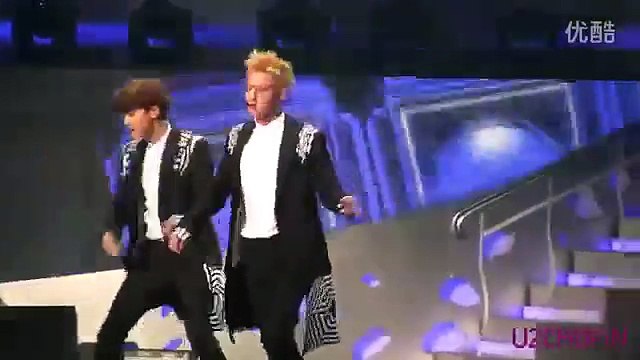 150115 EXO Let out the beast+Overdose+Talk+Growl TAO focus @Golden Disk Awards