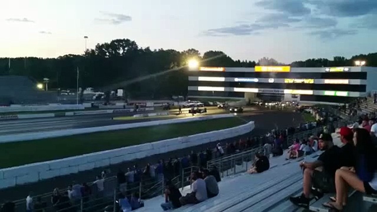 Altima-se-r-vs-mustang