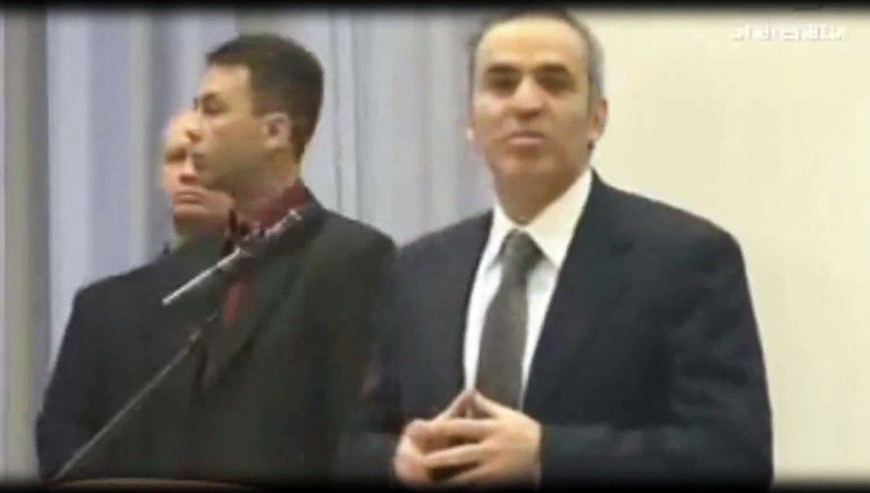 Funny Chess Moments 9 - Kasparov vs UFO - Ride of the Valkyrie (2008) - Apocalypse Now!