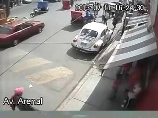 Chimeco atropella a niño en Av. arenal y los patos. municipio de Chimalhuacan.