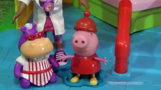 PEPPA PIG & DOC MCSTUFFINS Helps Nickelodeon Peppa Pig Pick a Toy Outfit