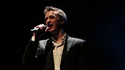 URIEL BUK cantando en MUESTRA ALUMNOS de CANTO Estudio JUAN RODO 12-06-13