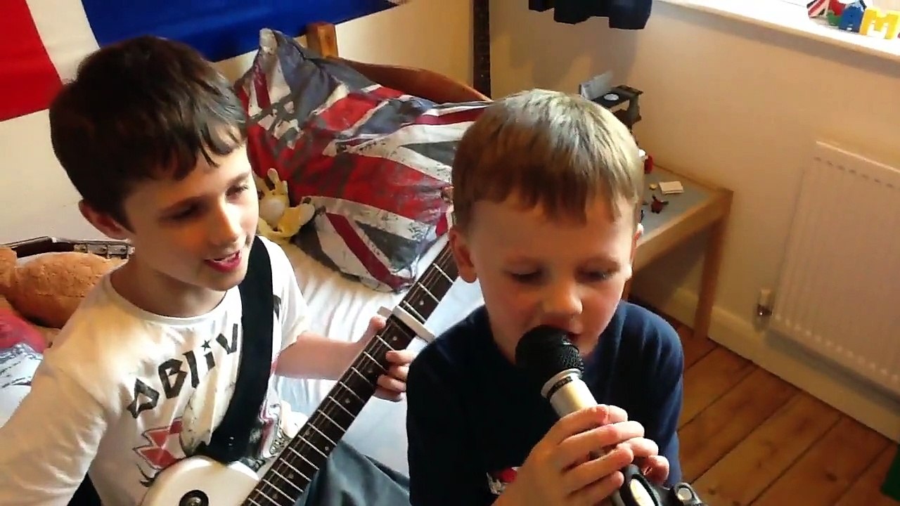 Jamie and Daniel Brown sing LEGO House