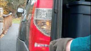 How To Change a 2002 Xterra Brake / Tail Light Bulb