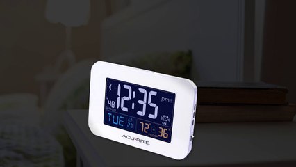 AcuRite 13041RM Intelli-Time Alarm Clock with Temperature & USB Charger