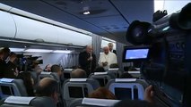 La conferenza stampa di Papa Francesco sull'aereo di ritorno da Sarajevo