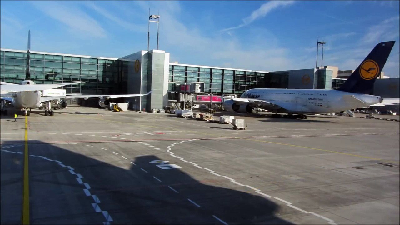 Lufthansa Boeing 747-8 flight from Frankfurt/Main(FRA) to Miami(MIA) airport HD/3D