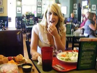 OUT TO EAT WITH DJ SOUTHANBRED & THE GO-GO VIXENS!