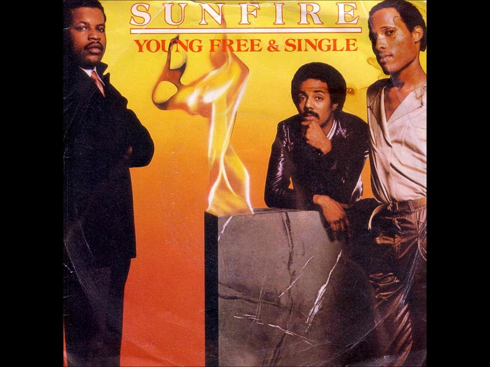 =Sunfire - Young, Free & Single (rmx) (DeEjAyTaRnZ)