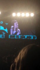 Harry-Talking-(Live-@-TCF-Bank-Stadium-7261