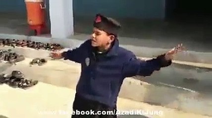 پشتون بچے کے ملّی نغمہ نے انٹرنیٹ پر دھوم مچا دی..