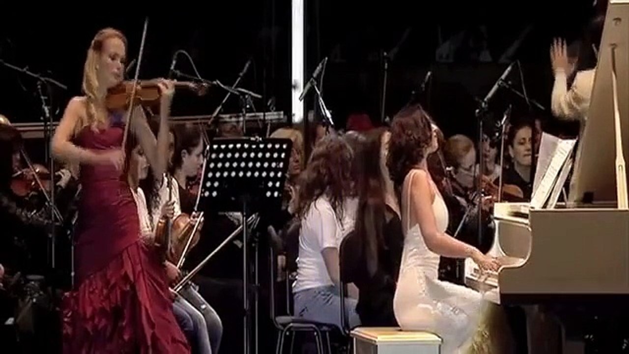 Violinist Caroline Campbell and Pianist Khatia Buniatishvili - Mendelssohn Double Concerto