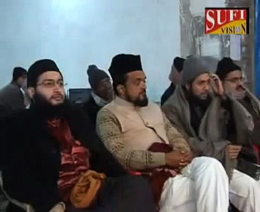 Urs Makhdoom Ashraf 2010 P.9 (Babul Ashrafi reciting the Kalam of Hazrat Syed Hasan Musanna Anwar)