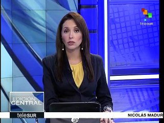Policías daneses intentan evitar paso de refugiados